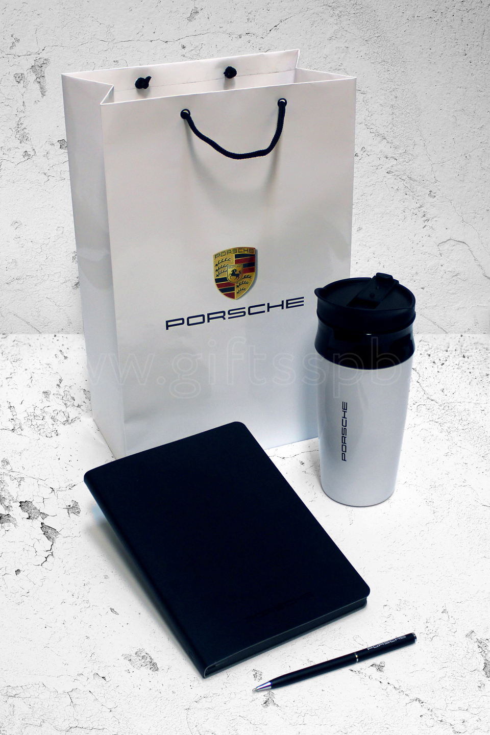 пакет подарочный с логотипом с ламинацией белый термостакан porsche ежедневник ручка черная печать
