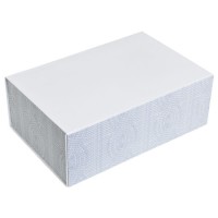 Коробка подарочная &quot;Irish&quot;  складная,  белый,  20*30*11  см,  кашированный картон, тиснение 